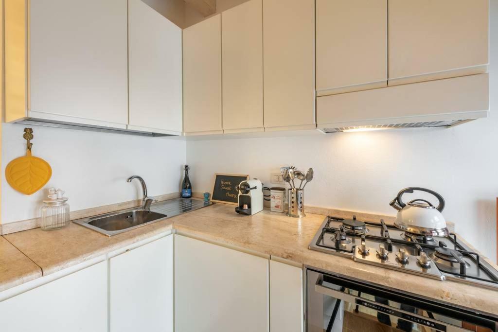 Mirti Boutique Apartment Heart Каляри Екстериор снимка